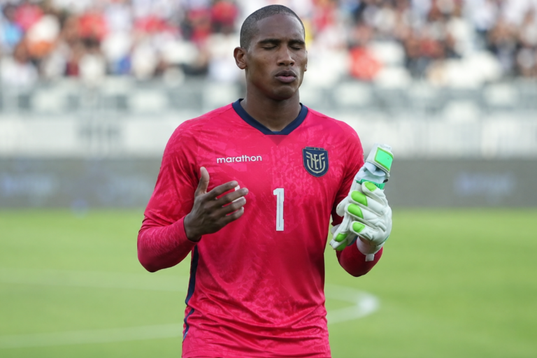 ¿Opción para la Tri de cara al Mundial? Omar Carabalí vuelve a ser elegible para Ecuador según FIFA