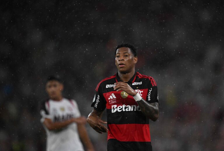 OFICIAL: Flamengo anunció que Gonzalo Plata quedó liberado para sumarse a La Tri