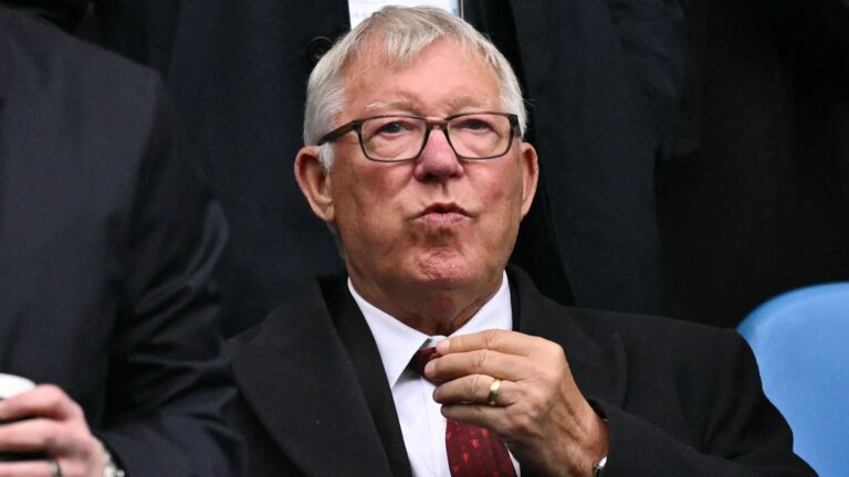 Sir Alex Ferguson, hospitalizado tras sentirse mal en Old Trafford antes del Man United vs Liverpool