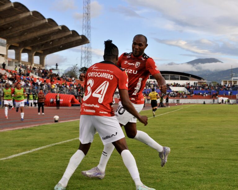 (VIDEO) DURA DERROTA PARA EMELEC: Leones FC se hizo fuerte y lo venció en Ibarra