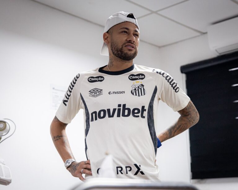 Neymar será baja en Santos para enfrentar a Deportivo Cuenca