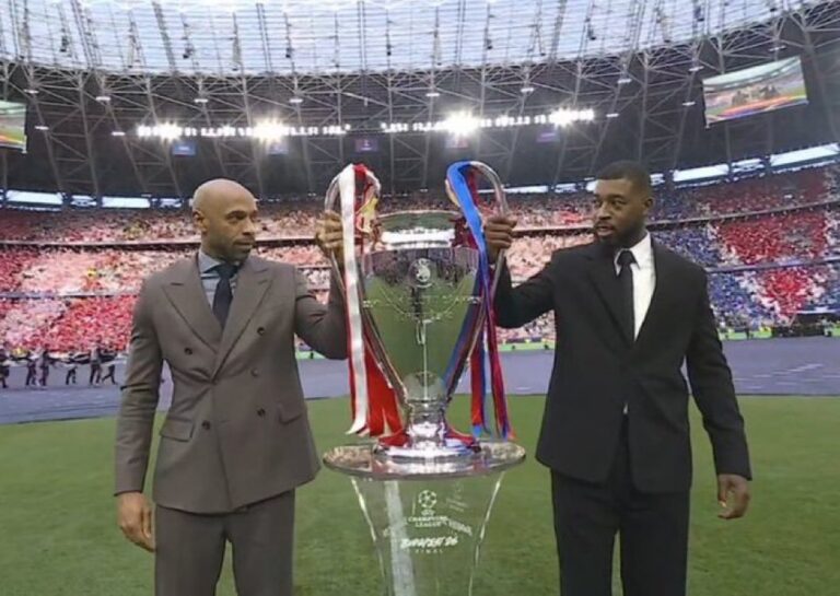 (VIDEO) Henry y Kimpembe presentan el trofeo de la Champions League antes de la final PSG-Arsenal