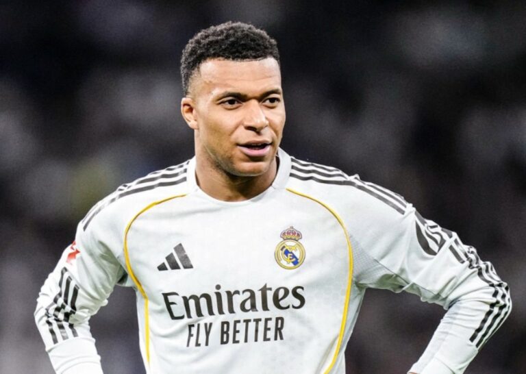 Fuerte crisis en el Madrid:  Mbappé discute con un asistente de Arbeloa durante el entrenamiento
