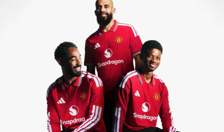 Manchester United presentó su camiseta para la temporada 26/27