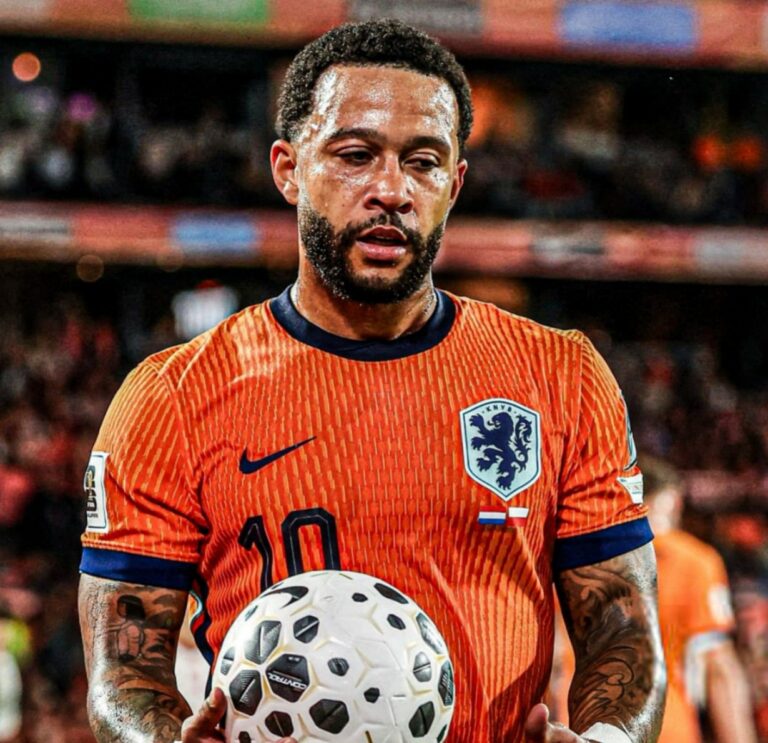 Memphis Depay, en serio riesgo de perderse el Mundial con Países Bajos