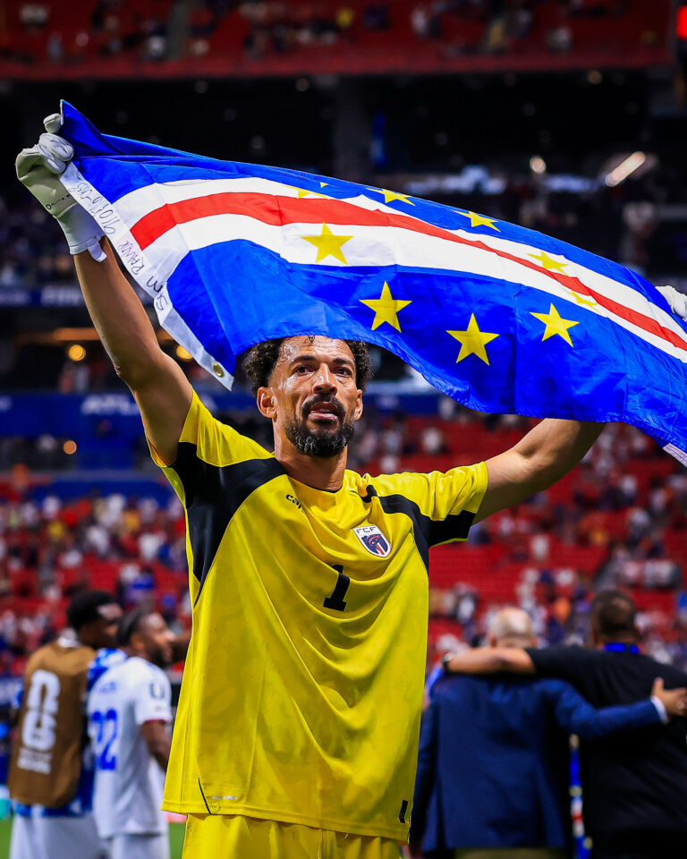 EL NUEVO TIM PAYNE: Vozinha, portero de Cabo Verde se hizo viral tras ser figura Vs España