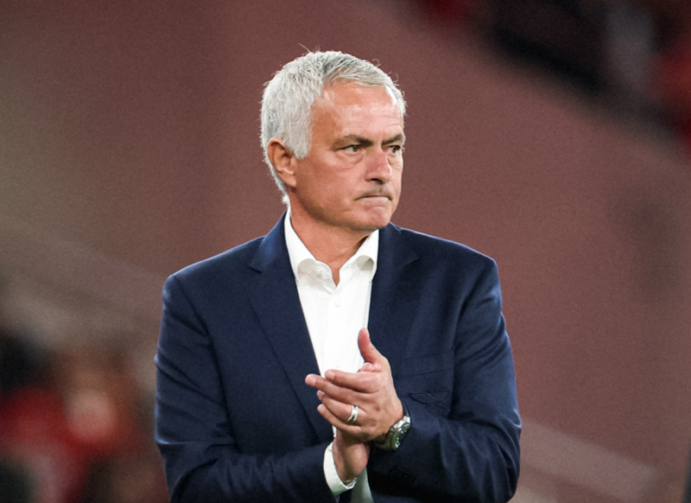 Benfica confirma el pago de la cláusula de Mourinho y oficializa su salida al Real Madrid