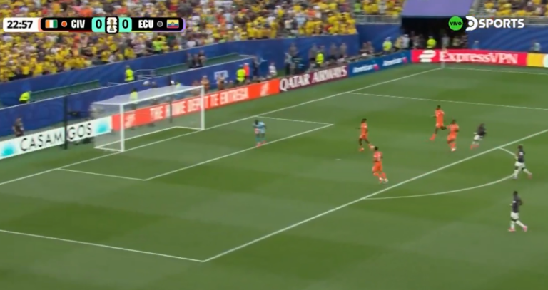 (VIDEO) ¡CERCA YEBOAH! El horizontal le negó el gol a Ecuador