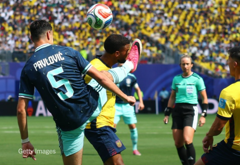 Polémica en el arranque: Ecuador reclamó una falta previa al gol de Alemania que el VAR no sancionó