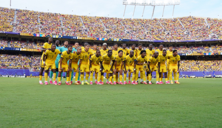 CON ALGUNAS NOVEDADES: El posible 11 de Ecuador ante México
