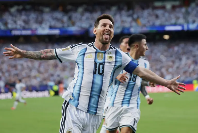 EMOTIVO: Argentina y su homenaje a Lionel Messi por su cumpleaños