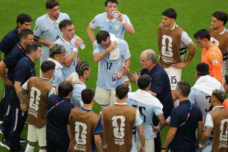 Bielsa, molesto tras el empate de Uruguay: “Este partido teníamos que ganarlo”