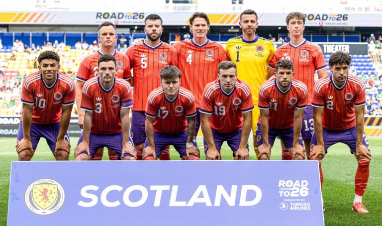GOLEADA EN 45 MINUTOS: Escocia despachó a Bolivia en amistoso premundialista