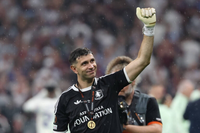 Juventus fija a Emiliano ‘Dibu’ Martínez como objetivo prioritario para la portería