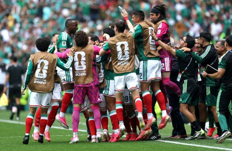 TRAS 8 COMPROMISOS: México ganó un duelo inaugural del Mundial
