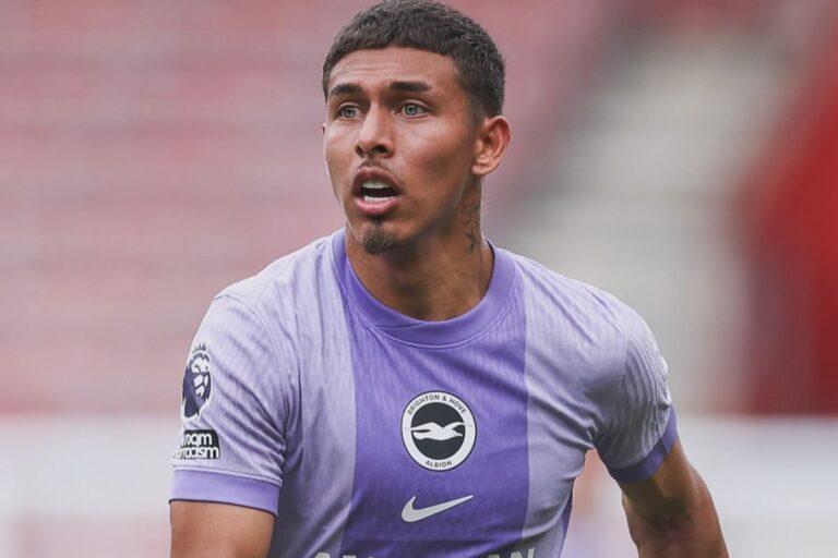OFICIAL: Sarmiento deja el Brighton y continuará su carrera de forma definitiva en el Middlesbrough