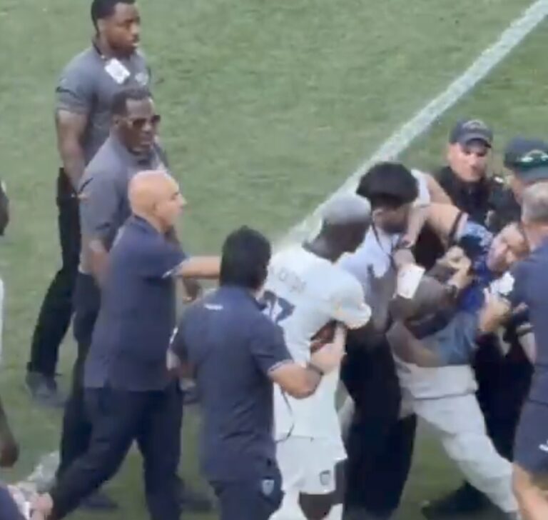 (VIDEO) GRAN GESTO: Moisés Caicedo defendió a un fan de Guatemala de los guardias de seguridad