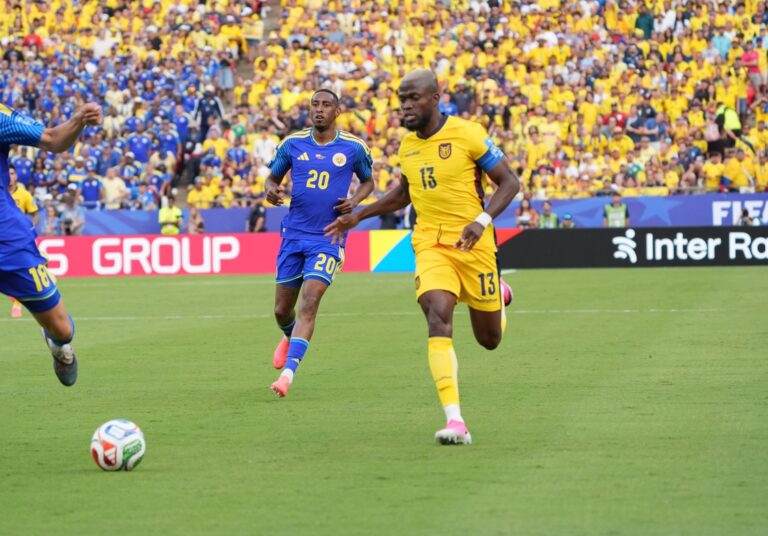 Enner Valencia: “Se complica, pero aún tenemos un partido más”