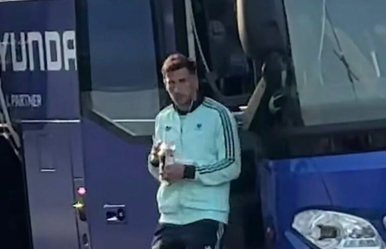 (VIDEO) ¡Ese bus no, Leon! Goretzka se equivocó y subió al transporte de Ecuador tras la derrota alemana