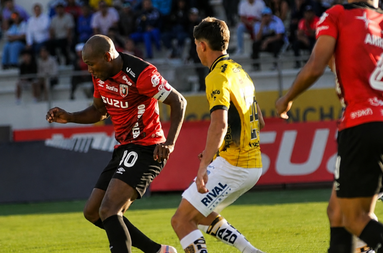 (VIDEO) ‘TABLAS’ EN IBARRA: Leones del Norte y Deportivo Cuenca igualaron a uno