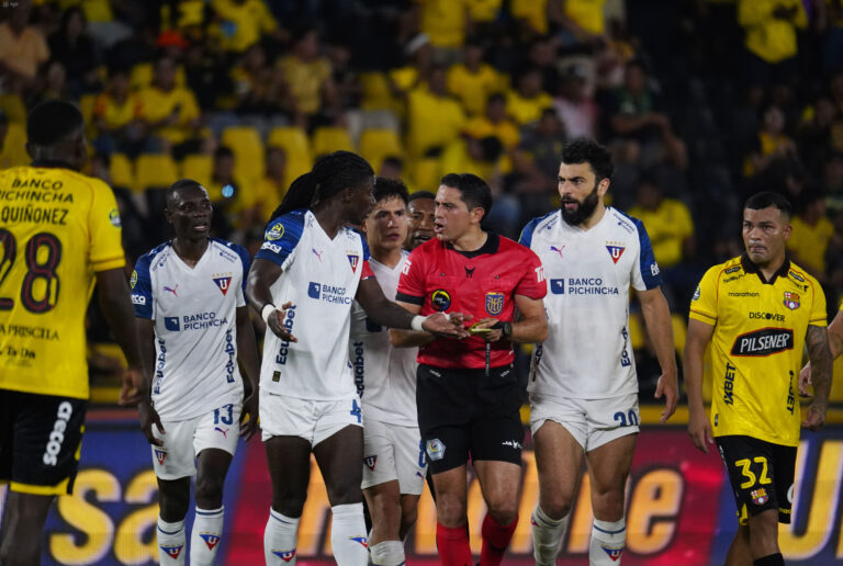 DESDE LDU: “El arbitraje no fue ecuánime”