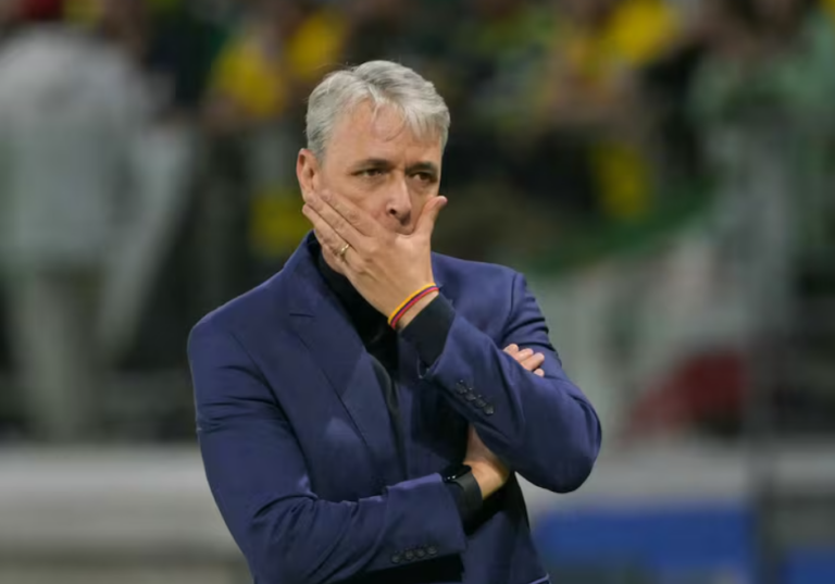 OFICIAL: Tiago Nunes dejó de ser entrenador de LDU Quito