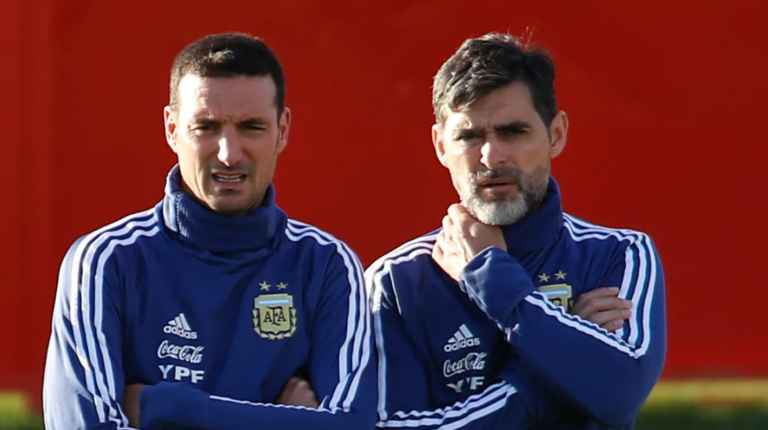 Asistente de Scaloni pone fin a las teorías conspirativas tras la final: “Hay que hablar de fútbol y felicitar a España”