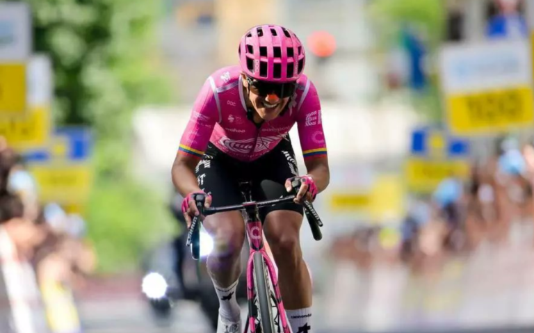 (VIDEO) ¡Richard Carapaz vuelve a brillar! El ecuatoriano conquista la etapa 18 del Tour de Francia