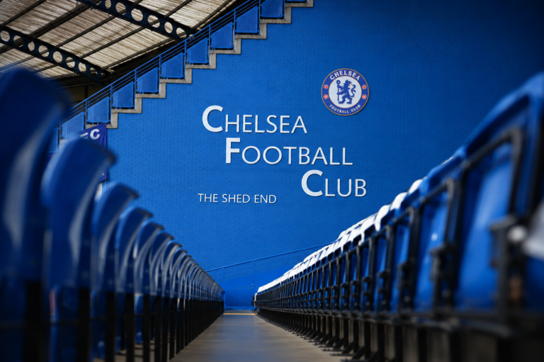 Chelsea recibe millonaria sanción por irregularidades financieras
