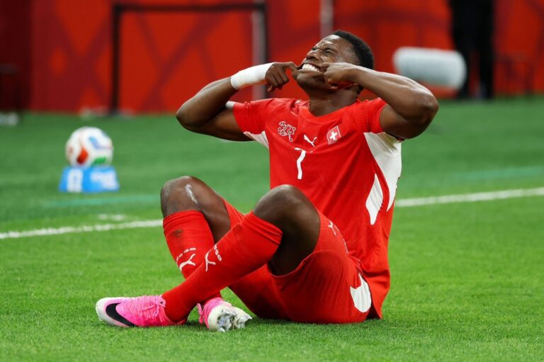 (VIDEO) SIN APUROS: Suiza superó a Argelia y avanzó a octavos de final