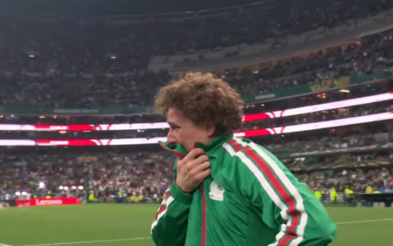 (VIDEO) Las lágrimas de Memo Ochoa tras la eliminación de México del Mundial