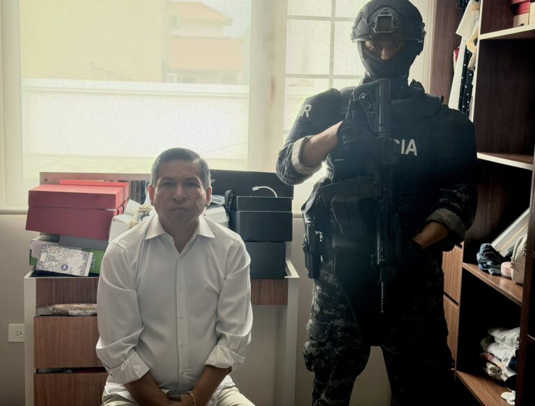 Detienen al alcalde de Machala, Darío Macas, por presunto enriquecimiento ilícito