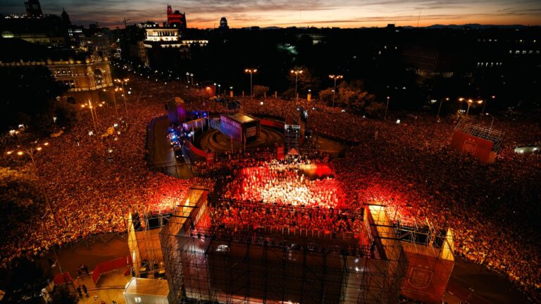 (VIDEO) POR TODO LO ALTO: España celebró el título mundial con su gente