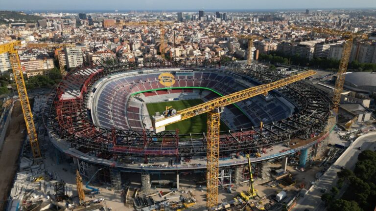 Tragedia en el Camp Nou: Murió un trabajador durante las obras de remodelación