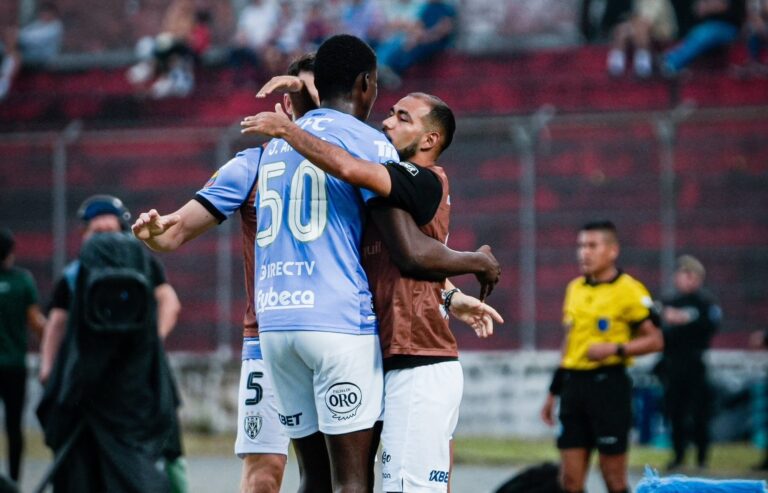 (VIDEO) A PASO FIRME: IDV derrotó a D. Santo Domingo y avanzó a 8vos de Copa Ecuador