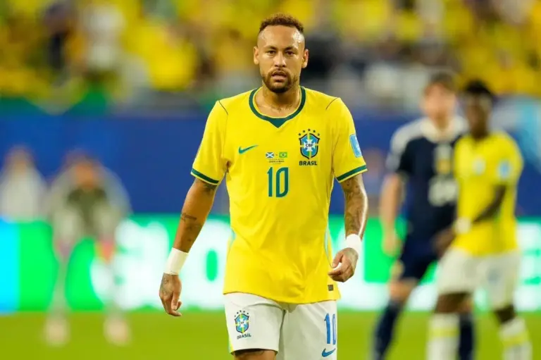 Neymar anunció su retiro de la Selección Brasileña