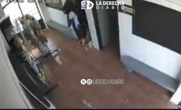 (VIDEO) INSÓLITO: Reportan que un jugador fue a probarse y robó a sus compañeros al no ser elegido