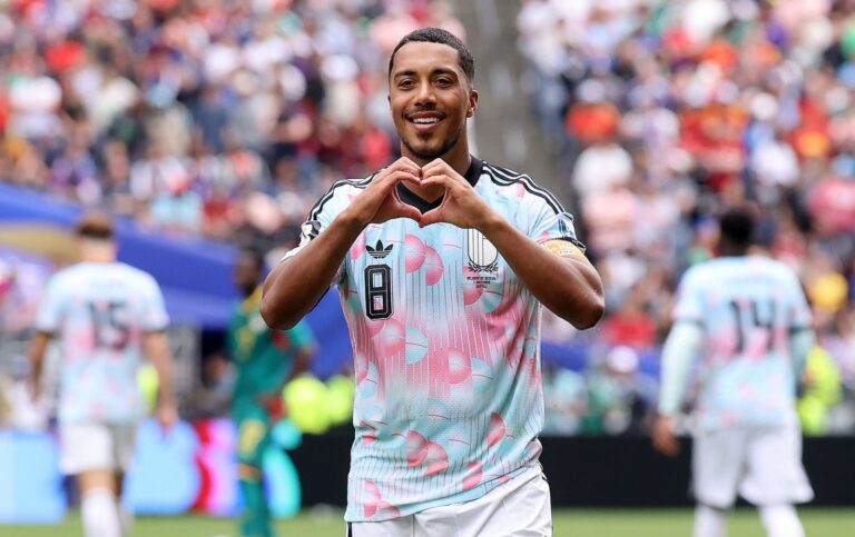 (VIDEO) EN EL MINUTO 125: Bélgica remontó a Senegal y avanzó a octavos de final