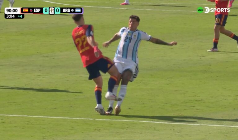 (VIDEO) La expulsión de Enzo Fernández en la final del Mundial