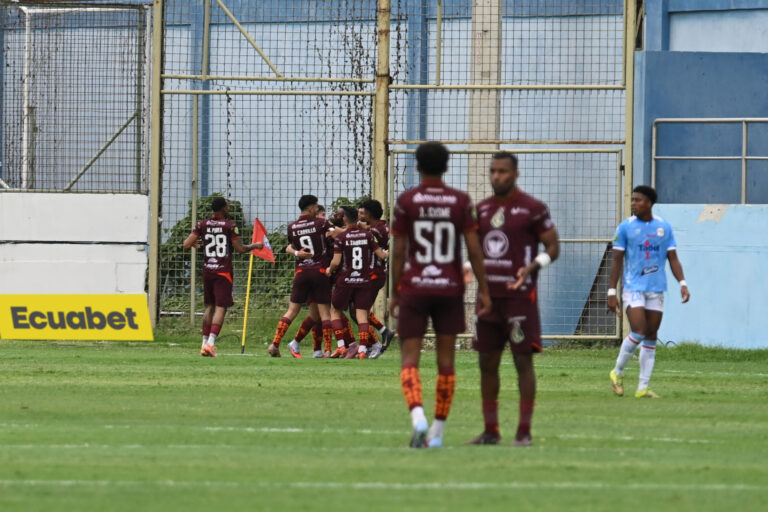 (VIDEO) Mushuc Runa se llevó tres puntos del Jocay y hundió más al Manta