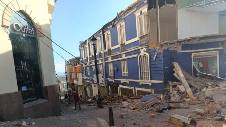 VIDEOS: graves daños en varias ciudades de Colombia tras el terremoto de magnitud 7,4