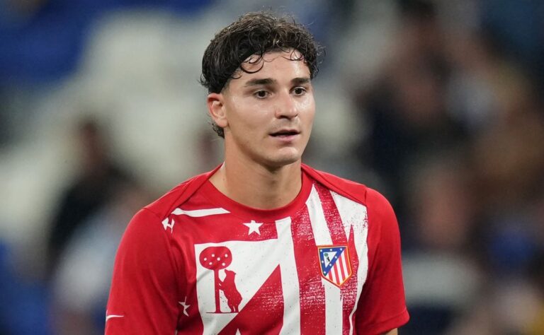 BUSCA SU SALIDA: Julián Álvarez avisó al Atlético de Madrid que no cuentan con él para la próxima temporada