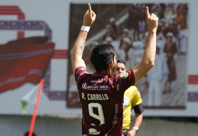 Emelec mantiene negociaciones por Ronie Carrillo y ya tiene una alternativa en carpeta