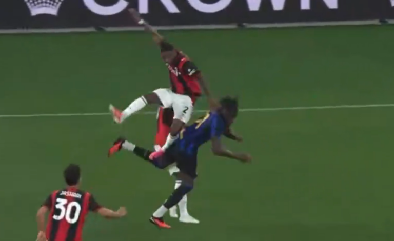 (VIDEO) Pervis protagonizó una polémica acción en el clásico de pretemporada entre Milan e Inter