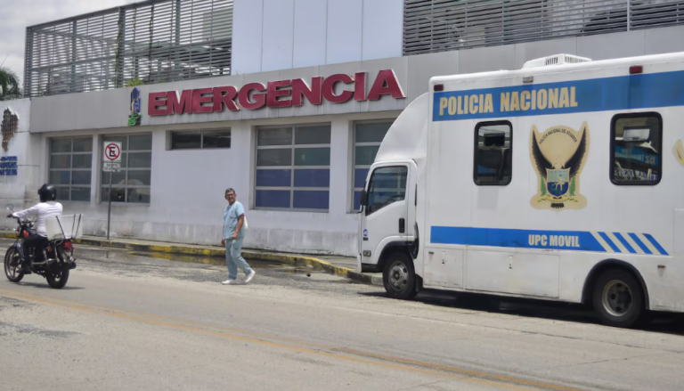 IESS denuncia presunto robo de medicamentos en el Hospital Teodoro Maldonado Carbo