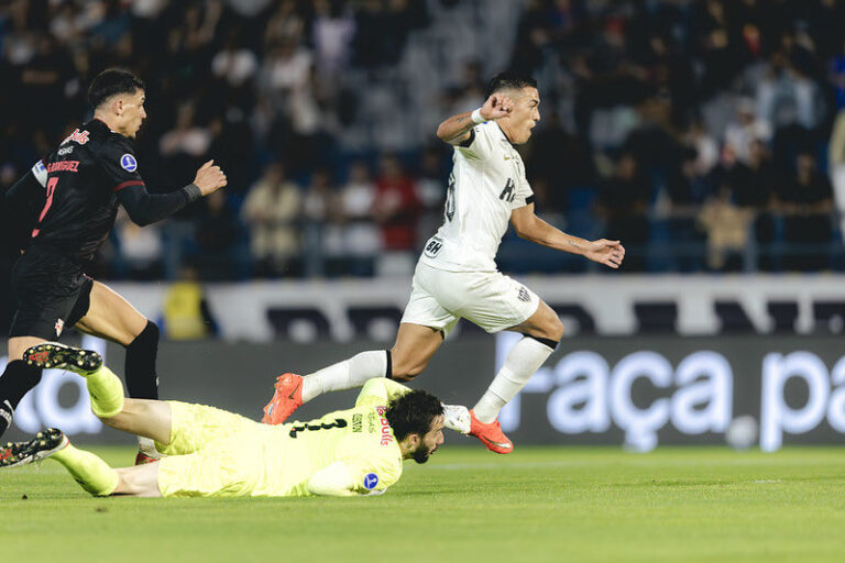 (VIDEO) Atlético Mineiro ganó de visita ante Bragantino en la Sudamericana