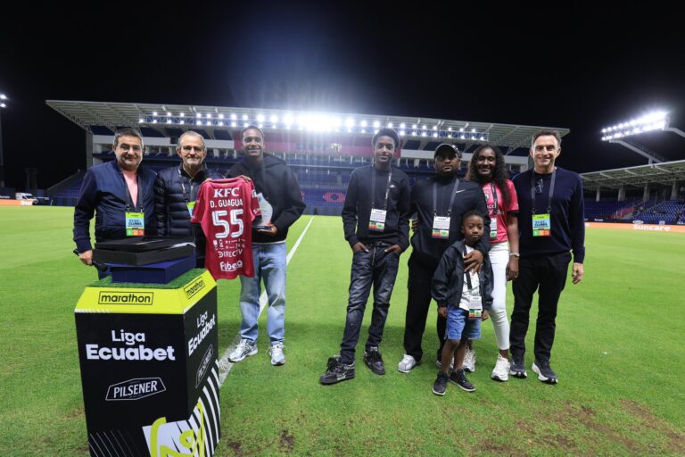 (VIDEO) BONITO HOMENAJE: IDV despidió a Darwin Guagua