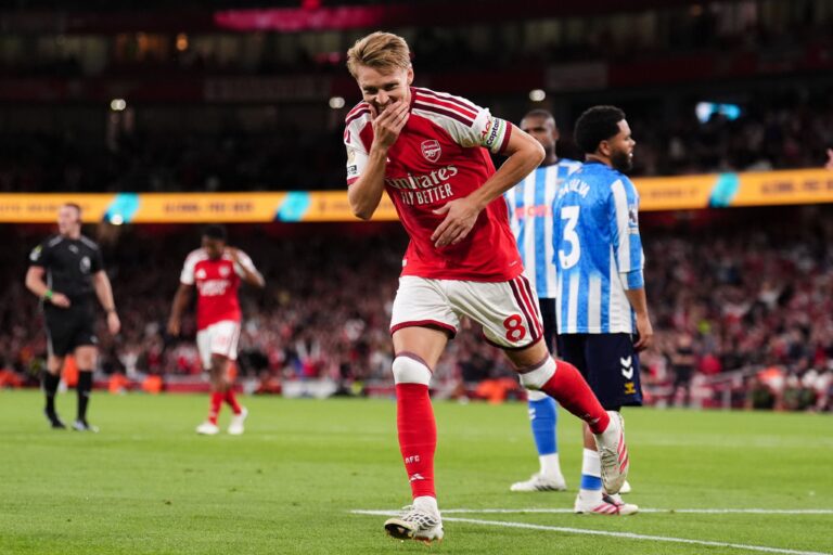 (VIDEO) Hincapié tuvo minutos: Arsenal arrancó la defensa del título de la Premier con goleada