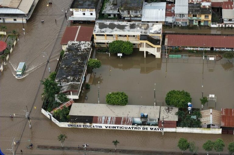Ecuador declara alerta roja en todo el territorio por el fenómeno de El Niño