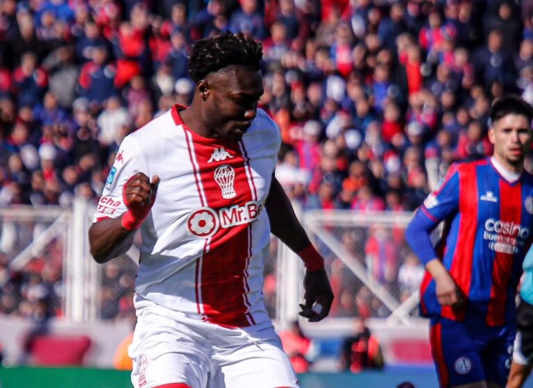 (VIDEO) Doblete de Jordy Caicedo con Huracán en el fútbol argentino